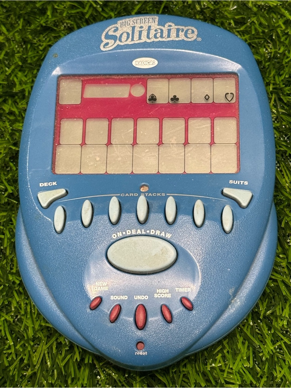 Radica Big Screen Solitaire Handheld Electronic Game Blue (2004) Age 8+